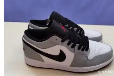Hyperoad Jordan Smoke Low Grey Light 1 0630